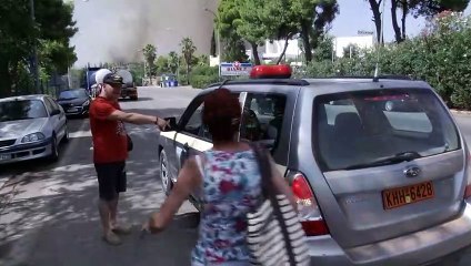 Download Video: Grecia e Turchia in fiamme. Incendio boschivo a una ventina di km da Atene