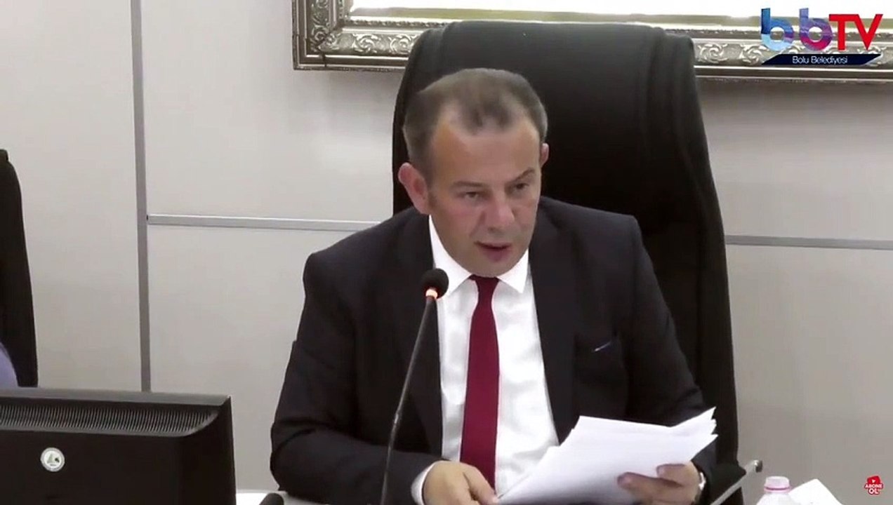 Bolu Belediye Başkanı Tanju Özcan: "Sizi Cumhurbaşkanı gibi mi sakinleştireyim? Alın o zaman size çay''