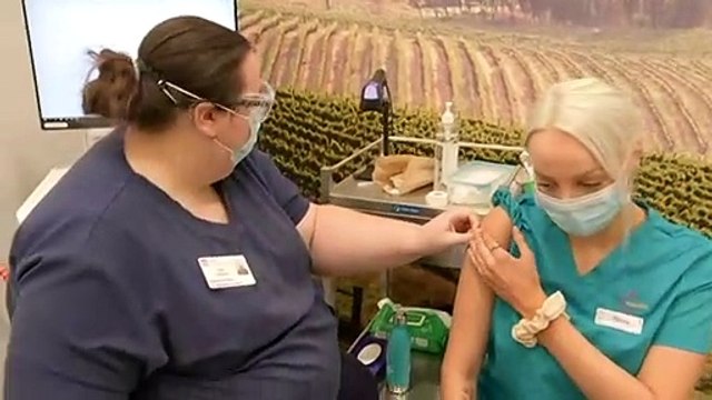 Australians expected to soon have more options to get COVID vaccines