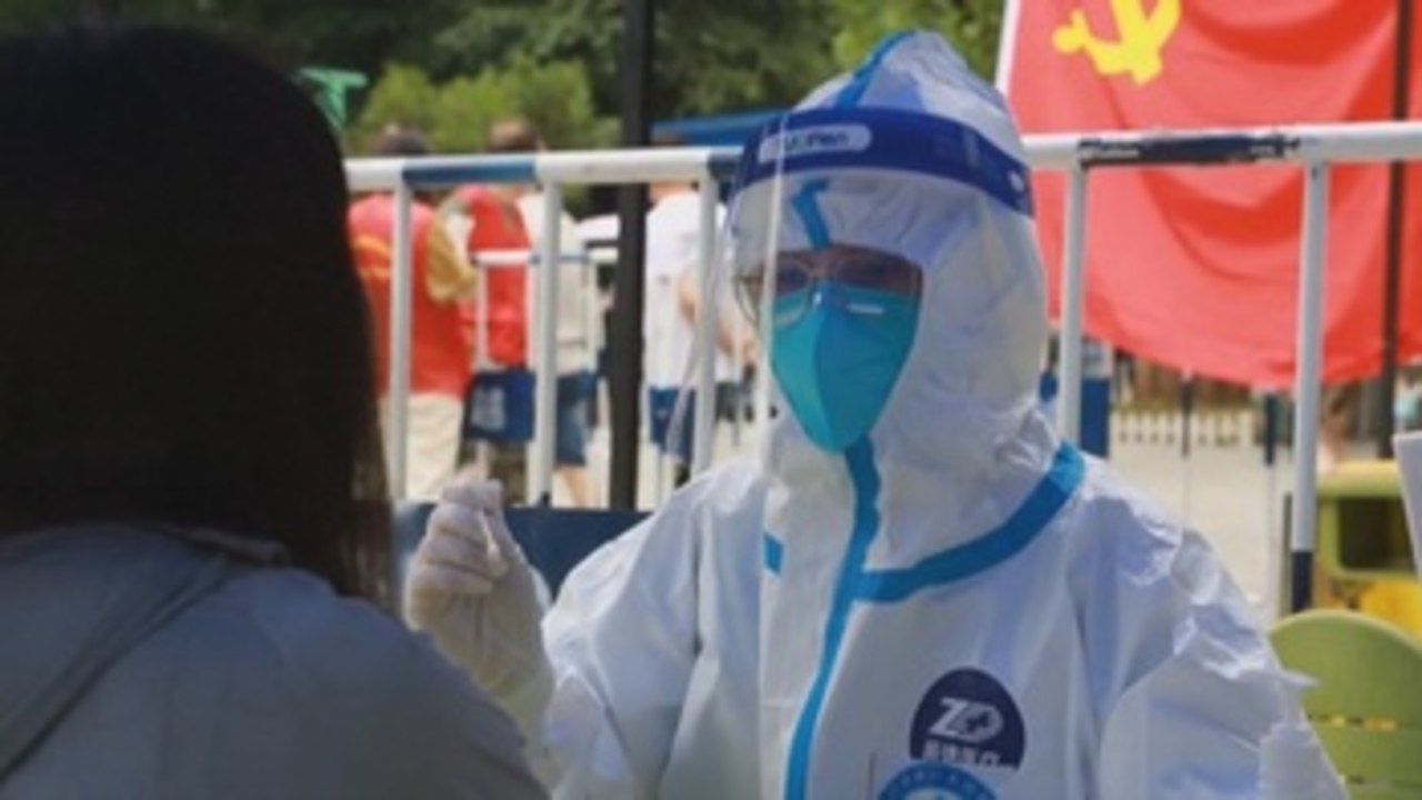 Los rebrotes en China dejan 71 contagios locales entre 96 nuevos positivos