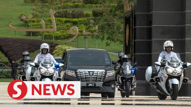 Muhyiddin leaves Istana, to make special announcement at 12.30pm