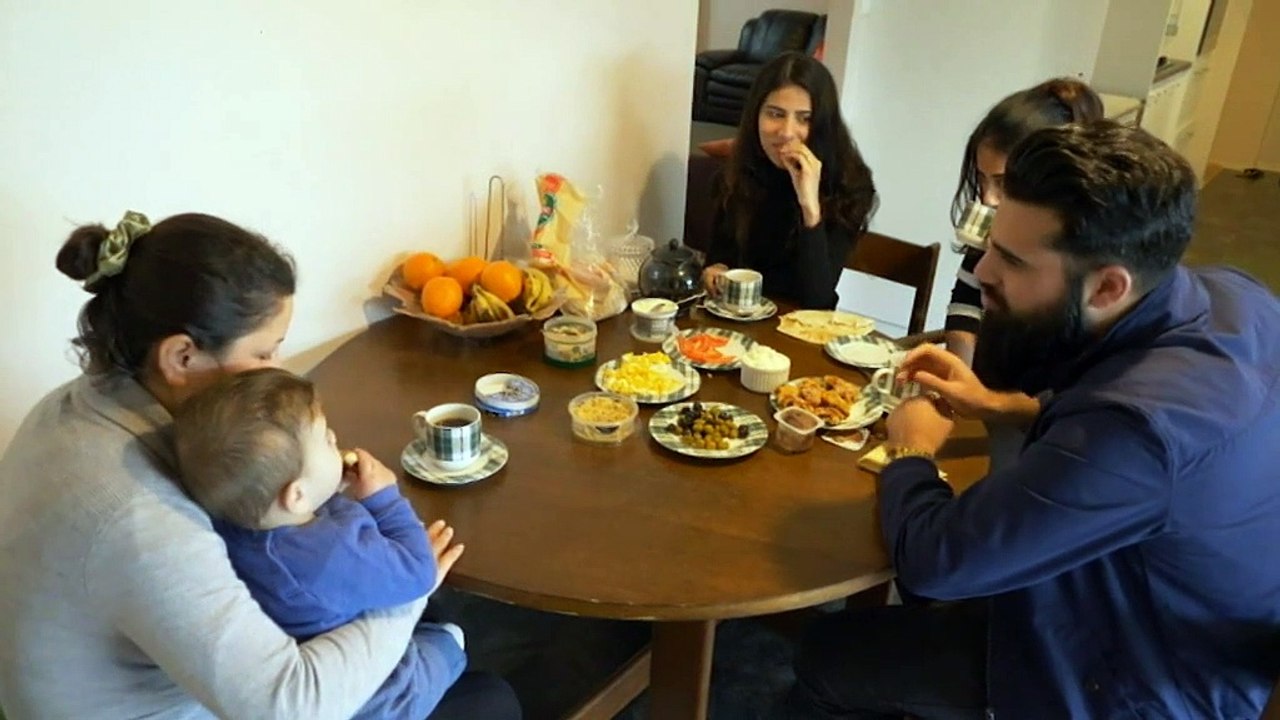 Concerns refugees face barriers in Australia's financial system