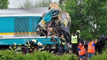 2 morti e decine di feriti nello scontro tra treni avvenuto in Repubblica Ceca occidentale