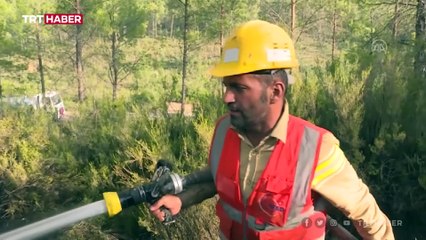 Yaralanan kardeşinin yerine yangınla mücadeleye katıldı