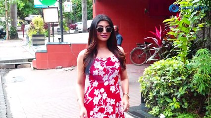 Akanksha Puri Spotted At Indigo Deli Restaurant Lokhandwala