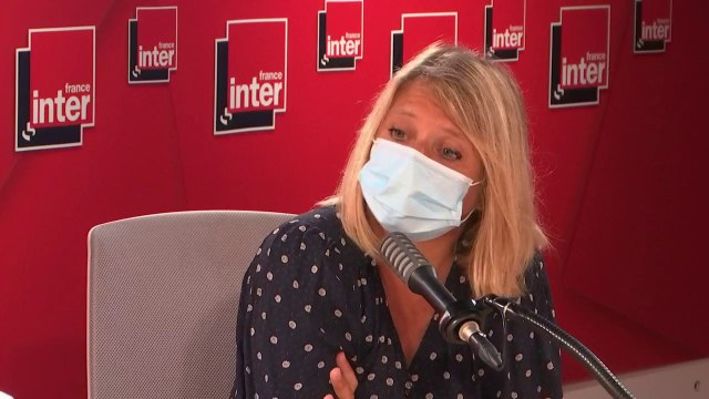 Karine Lacombe : Il faut savoir que le vaccin à ARN messager n'a pas d'adjuvant, et que l'ARN messager ne persiste pas dans le corps humain au bout de quelques heures. Il n'y aucun risque d'effet secondaire tardif.
