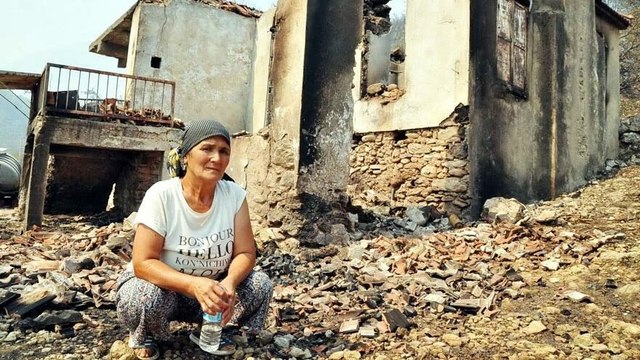 Sadece hayatımız değil 200 yıllık anılarımız da kül oldu