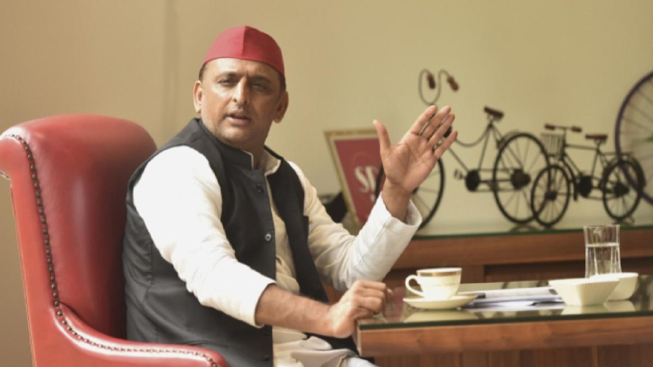 Akhilesh Yadav launches attack on Yogi government