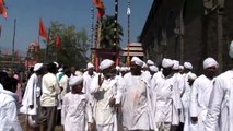 People in traditional costume during Shri Siddheshwar Maharaj Yatra