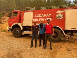 Son dakika... GURBETÇİ İTFAİYECİ, BAVULUNU KAPIP AFET BÖLGESİNE GELDİ- YENİDEN