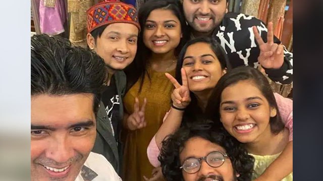 Indian Idol 12: Pawandeep, Arunita समेत 6 contestant पहनेंगे Manish Malhotra के कपड़े | FilmiBeat