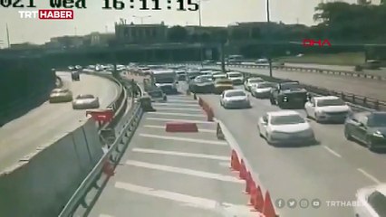 Avrasya Tüneli girişindeki kaza kamerada