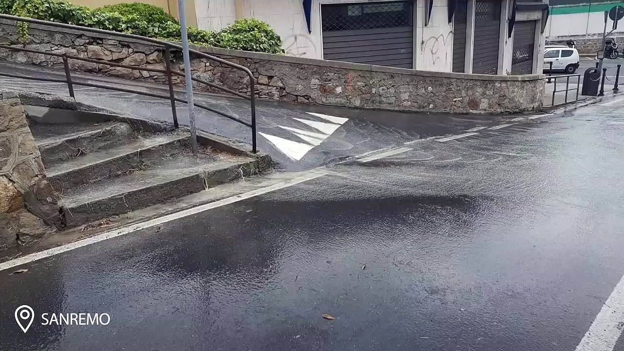 A Sanremo allagamento per un tubo rotto