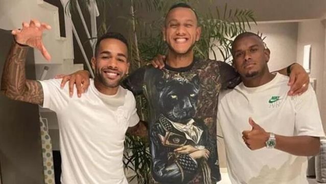 Son Dakika: Beşiktaş'ın uzun süredir peşinde koştuğu Alex Teixeira, Siyah-Beyazlı formayı giydi