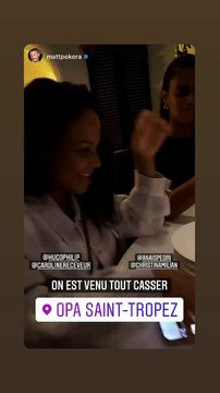 Caroline Receveur et Hugo Philip en soirée au restaurant avec Matt Pokora et Christina Milian à Saint-Tropez, le 4 août 2021