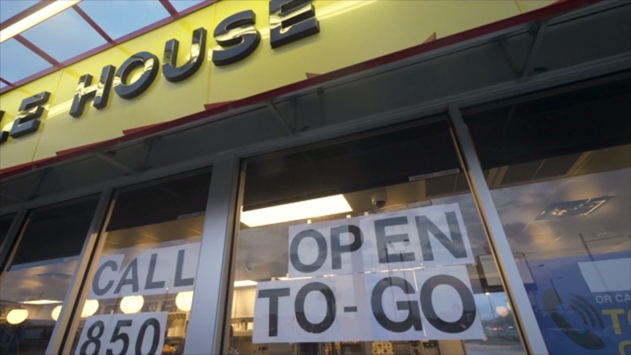 Anonymous Country Star Leaves $1,000 Tip for Waffle House Waitress