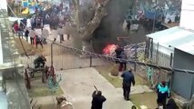 Manifestantes coparon la Municipalidad de Lomas, atacaron a piedrazos el edificio y fueron reprimidos 1