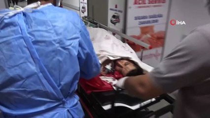 Otomobilin çarptığı motosiklet sürücüsü ağır yaralandı