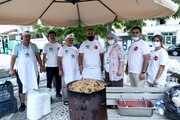 Son dakika haberleri! Dünya Ahıska Türkleri Birliği, Antalya'da yangınla mücadele eden personel için yemek düzenledi