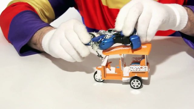 Dima der lustige Clown - Spiel und Spass mit Motorrädern! für Kinder