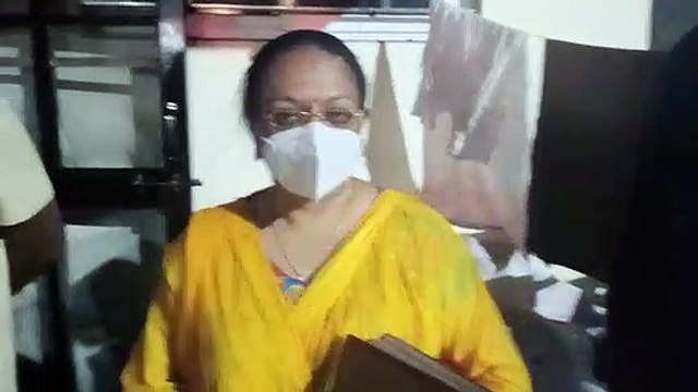 बच्ची समेत 3 जिन्दा जले, आधी रात घर में लगी भयंकर आग - देखें वीडियो