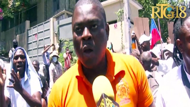 Manifestasyon patizan ansyen prezidan Jovenel Moïse devan rezidans ofisyèl premye minis la .