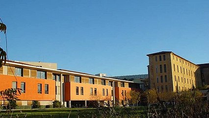 Olivier Véran à l'hôpital d'Aix-en-Provence: "le personnel redoute un tsunami"