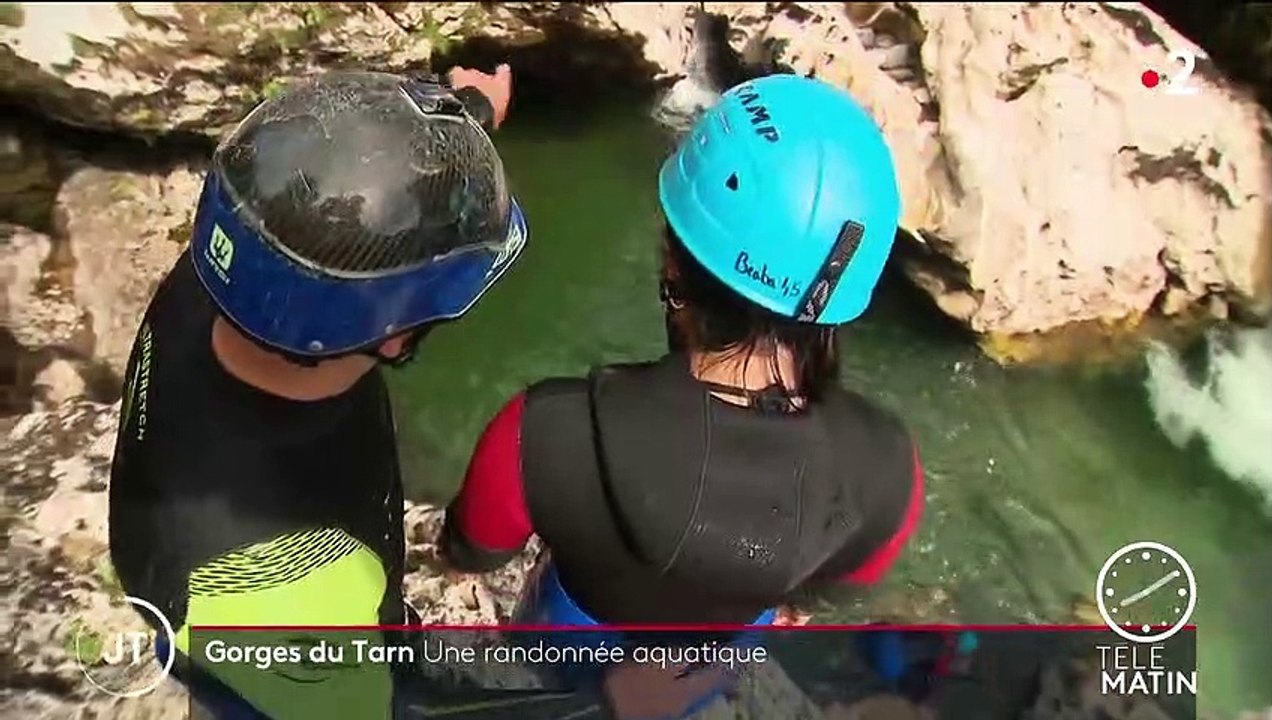 Lozère : des visiteurs profitent d'une randonnée aquatique dans les Gorges du Tarn