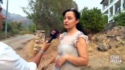 11 köpek ve 35 kedisini alevlerden korudu