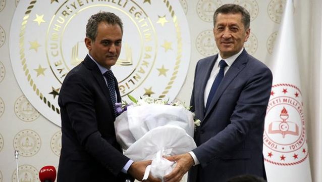 Son Dakika: Milli Eğitim Bakanlığı görevini Ziya Selçuk'tan devralan Mahmut Özer'den ilk sözler: Eylülde okulları açmak için ne gerekiyorsa yapacağız