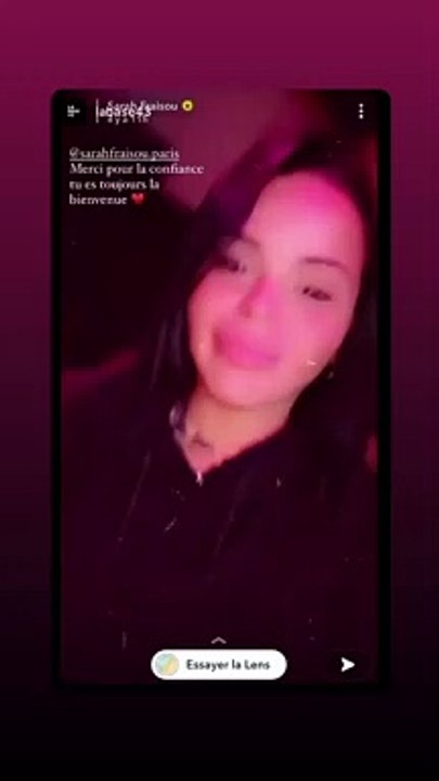 Sarah Fraisou reçoit des messages pour son anniversaire de la part de fans et amis.