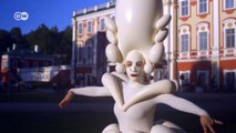 Sasha Frolova, a 'Miss Alternativa' russa e seus figurinos de látex