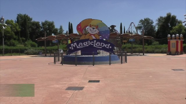 Green pass, primo giorno al parco a tema Magic Land