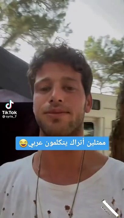 ممثلين اتراك يتكلمون العربية