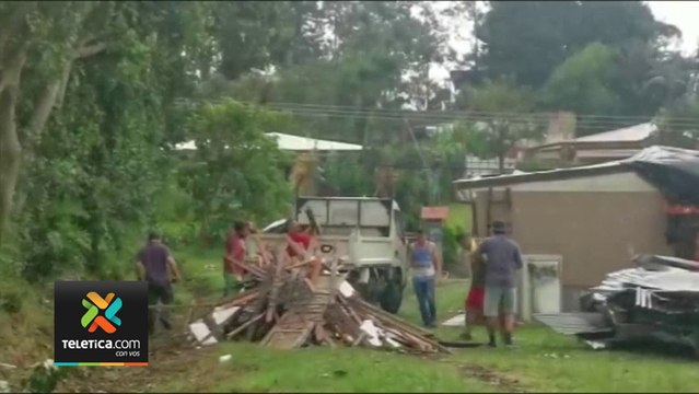 tn7-familias-arreglan-casas-destrozaadas-tornado-060821
