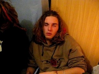 manu me chante joyeux anniversaire