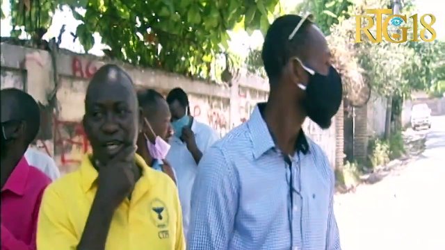 Sitin kolektif edikatè pou renouvo edikasyon an ayiti(CEREH) devan ministè edikasyon nasyonal