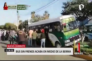 Nuevo Chimbote:  bus sin frenos acaba en medio de la berma