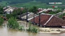 Kuzey Kore'yi sel vurdu, kıtlık endişesi baş gösterdi