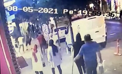 Balkona atılan izmarit nedeniyle çıkan kavgada çakıyla kalbinden bıçaklandı