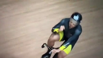 Dato’ Azizulhasni Awang berjaya tamatkan perlumbaan di tempat pertama
