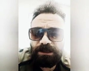 قِفي ساعةً يفديكِ قَوْلي وقائِلُهْولا تَخْذِلي مَنْ باتَ والدهرُ خاذِلُهْ..أَنَا عَالِمٌ بالحُزْنِ