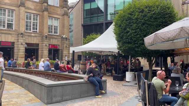 Free live music in Sheffield city centre