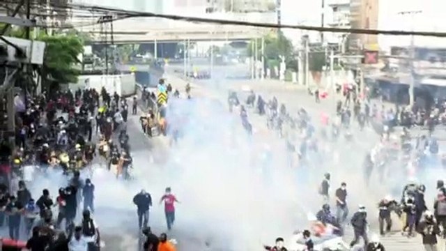 Протесты в Таиланде переросли в насилие