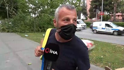 Samsun’da fırtına ağaçları yola devirdi