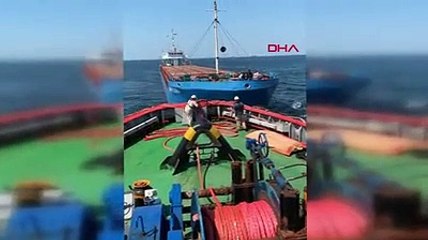 Çanakkale Boğaz'ında sürüklenen konteyner gemisi kurtarıldı