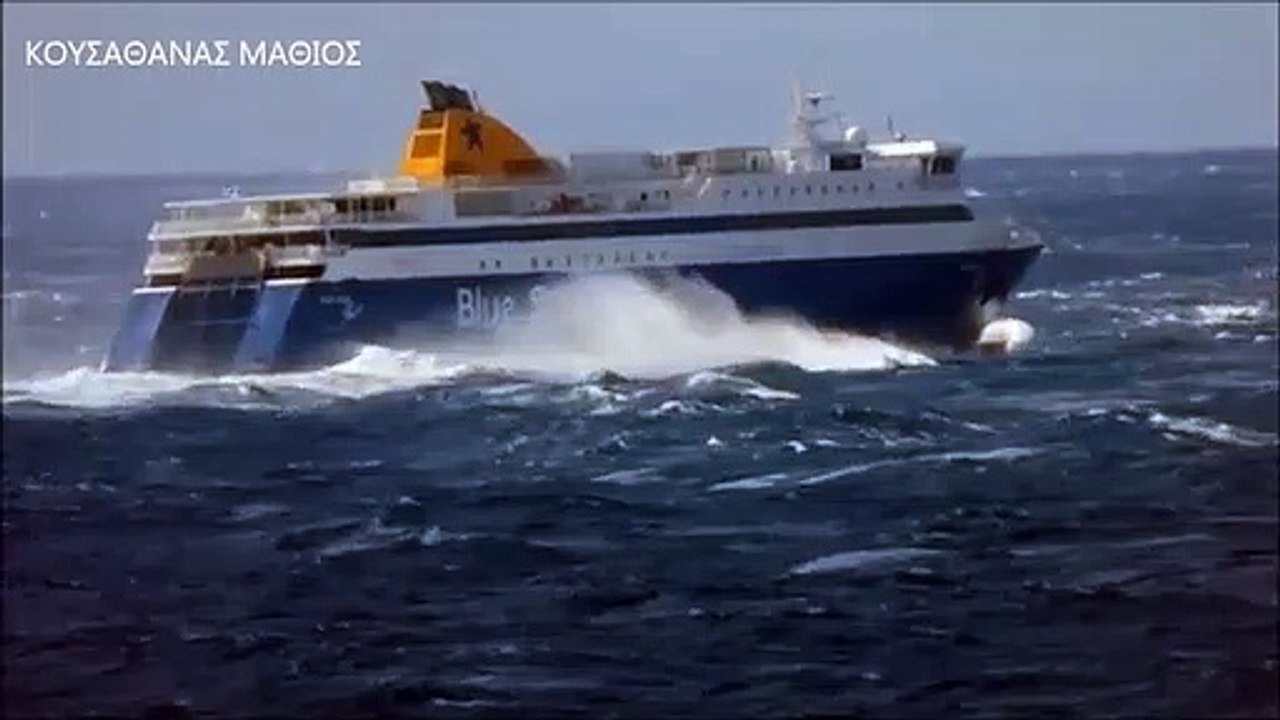BLUE STAR PAROS ΣΤΟ ΣΤΕΝΟ ΜΥΚΟΝΟΥ- ΤΗΝΟΥ