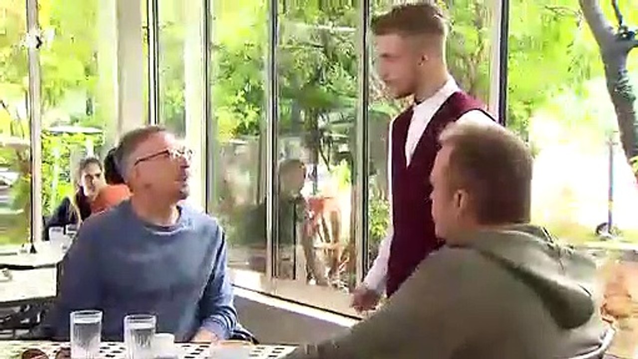 Κάτι χωρισμένα παλικάρια - S01E28