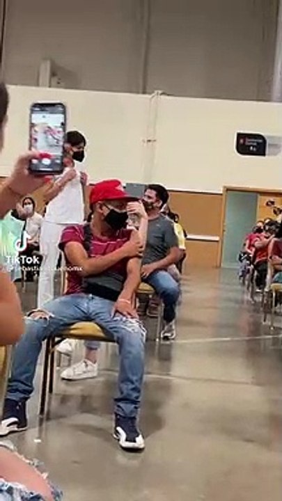 ما سبب صراخ هذا الرجل؟