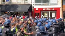 Fransa'da hükümetin Kovid-19 ile mücadele politikası karşıtı gösteriler 4. haftasında